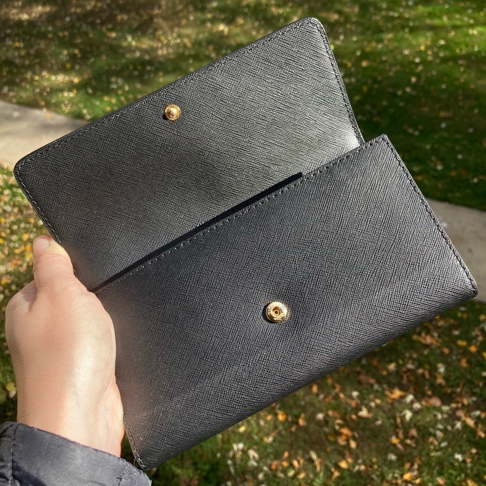 NEW Michael Kors Black Leather Trifold Wallet Snap Button Closure Gold Hardware - Picture 6 of 16